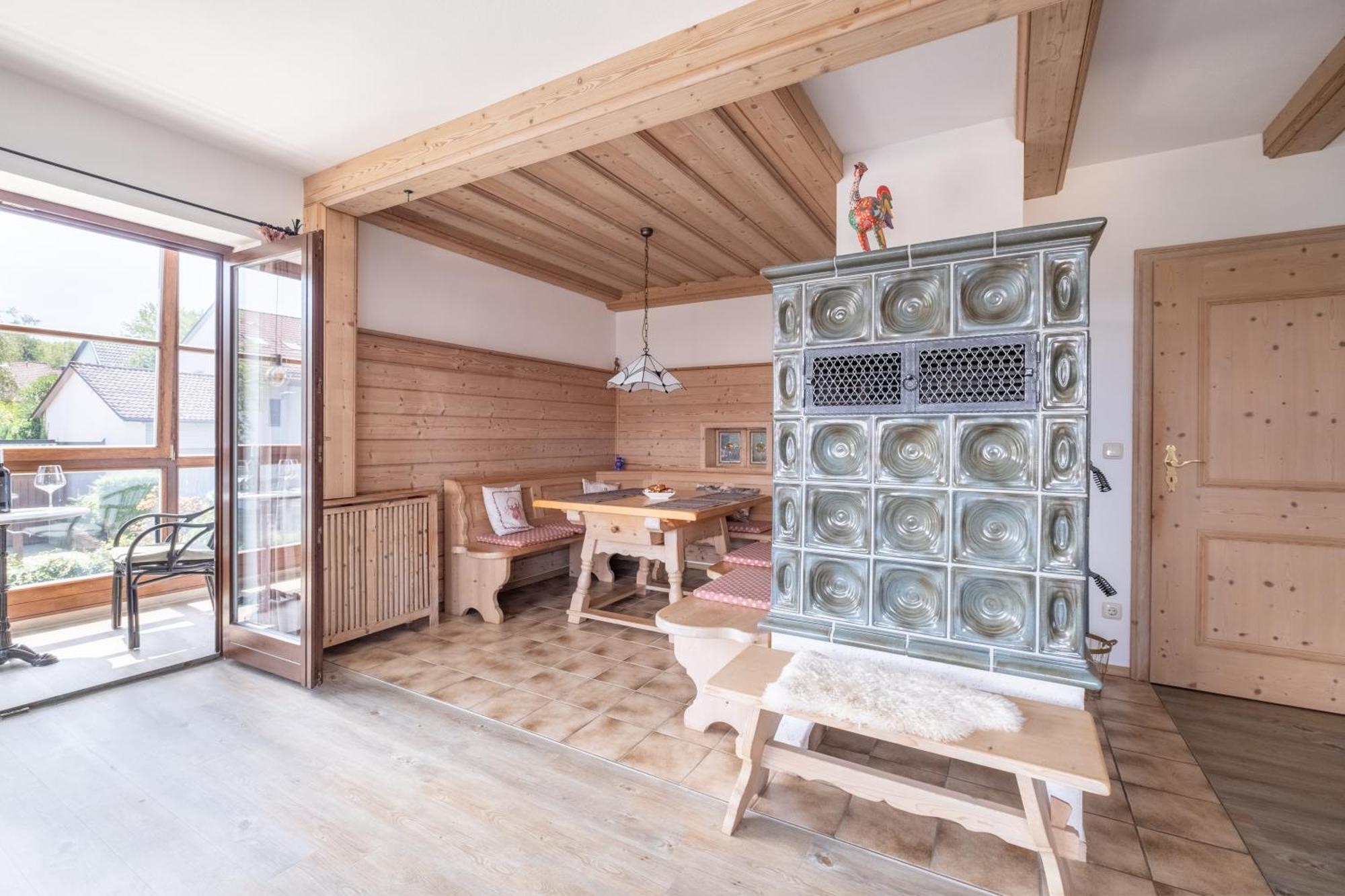 Gemuetliches Wohlfuehl-Apartment Mit Perfektem Seeblick Dießen am Ammersee Zewnętrze zdjęcie